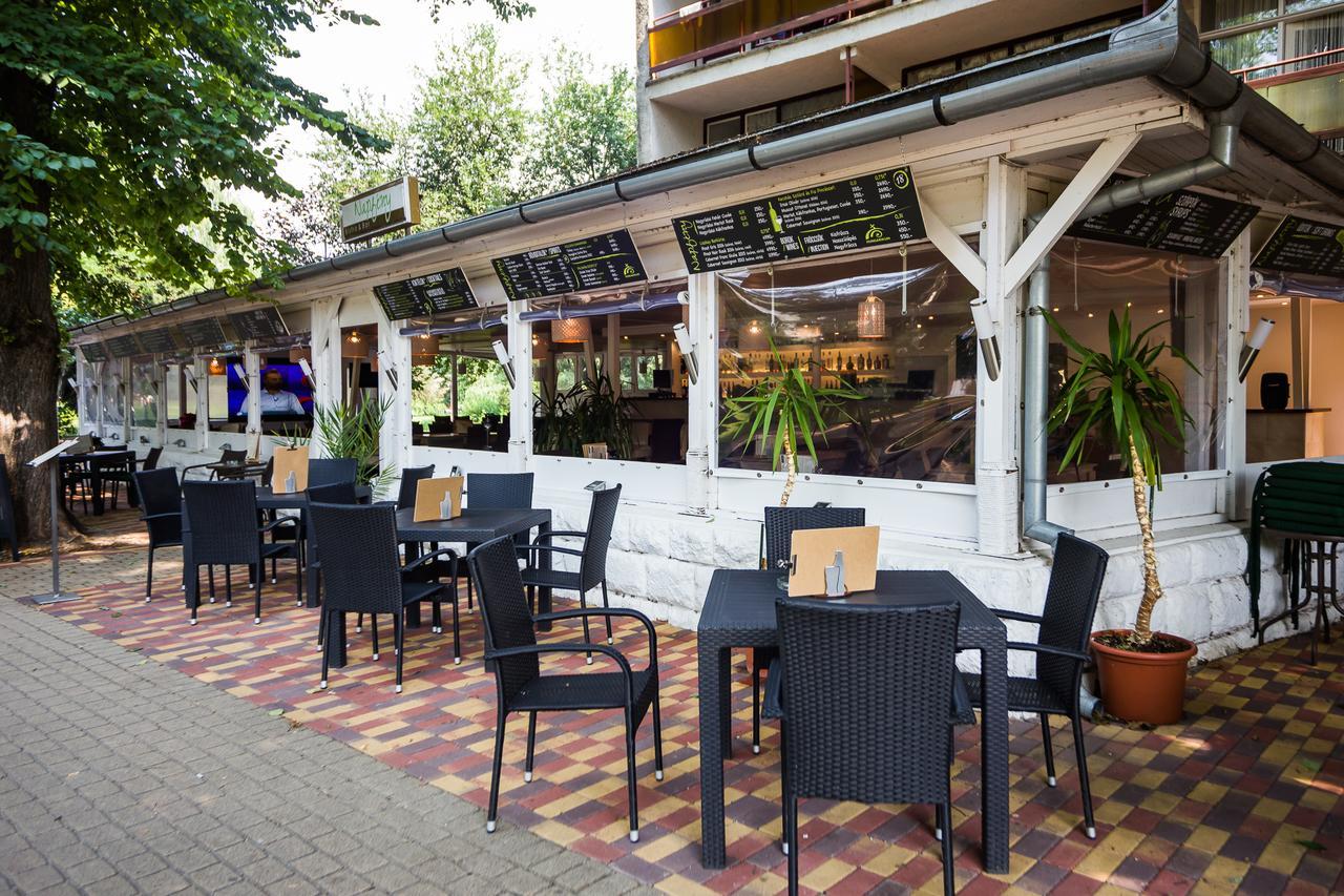 Ce Napfeny Hotel Siofok Dış mekan fotoğraf
