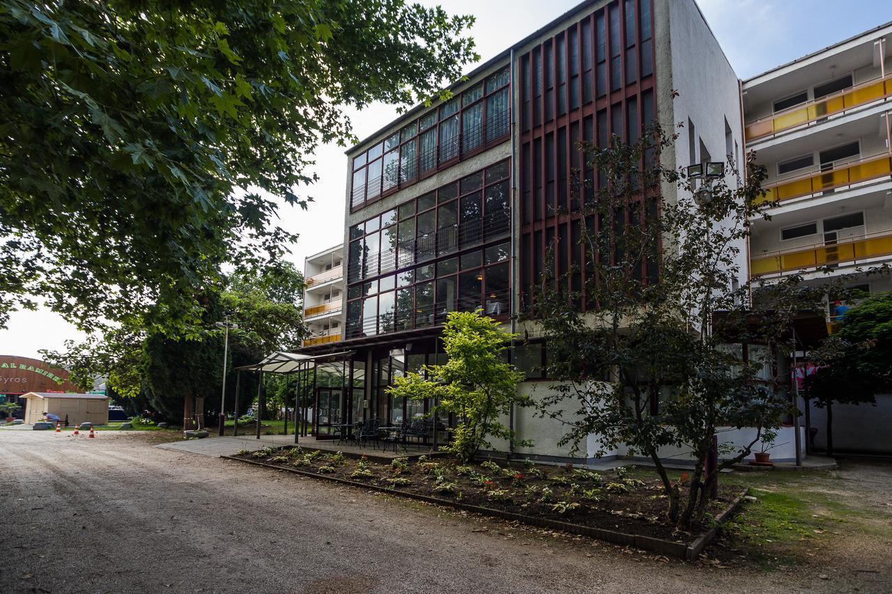 Ce Napfeny Hotel Siofok Dış mekan fotoğraf